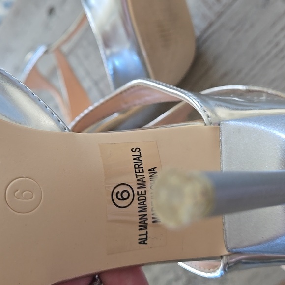 VENUS Metallic Gold and Silver Heel T-Strap Wrap Around Heels - Picture 7 of 12